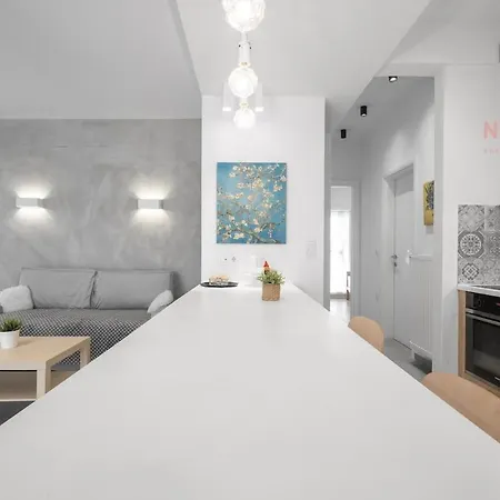 Pendente, Nilie Hospitality Mgmt * Thessaloniki